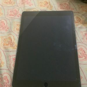 I’m selling it bc I don’t need and it’s new